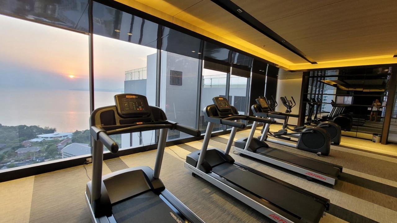 Andromeda Seaview Condo Near Beach Pattaya Exterior photo