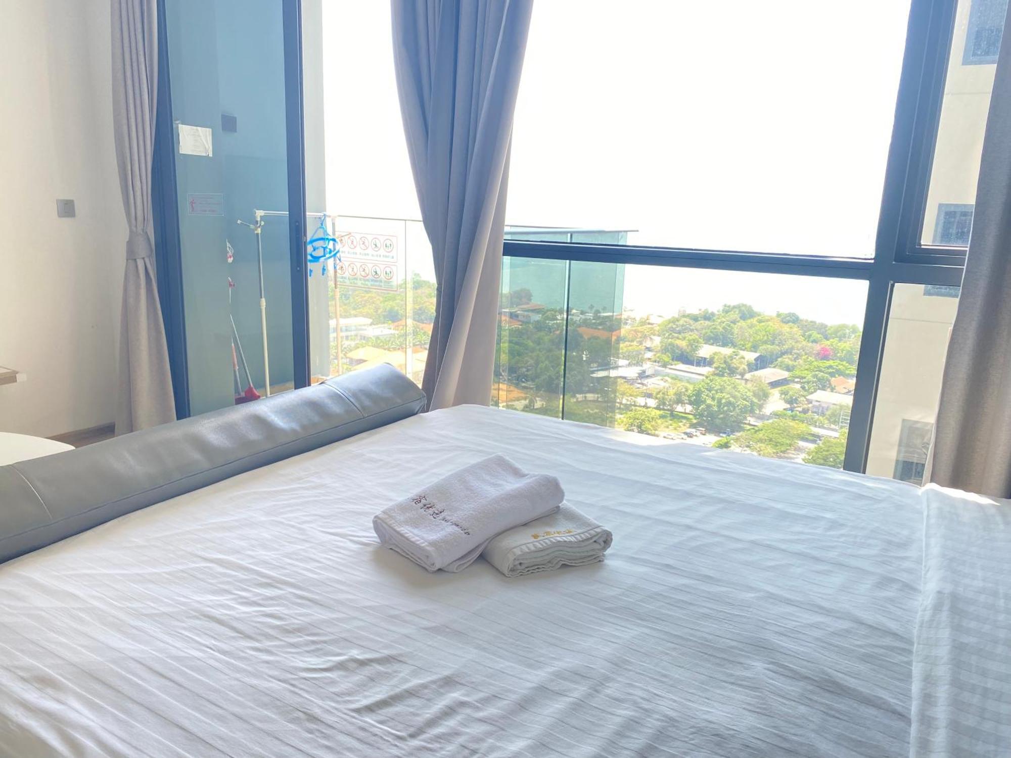 Andromeda Seaview Condo Near Beach Pattaya Room photo