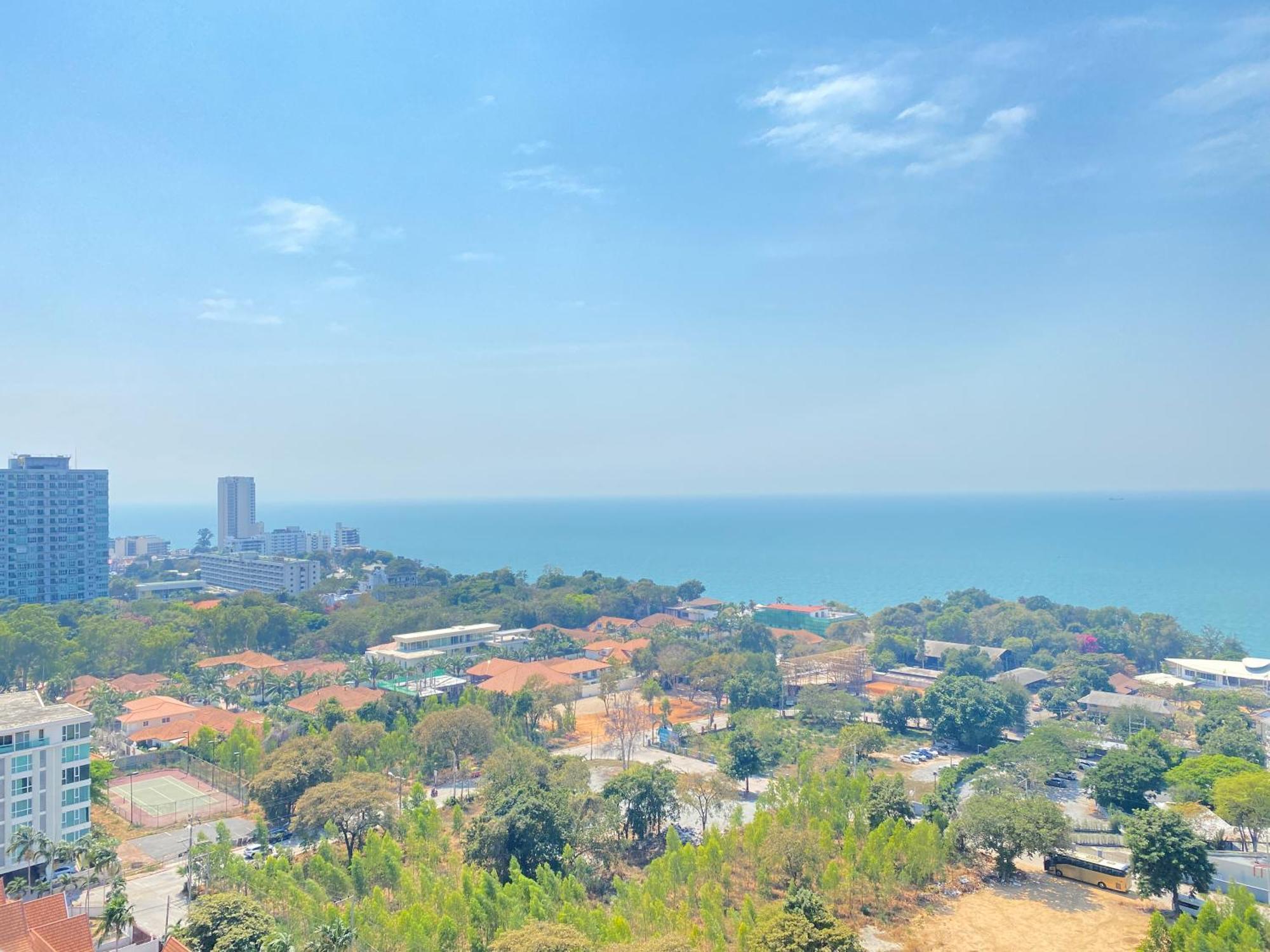 Andromeda Seaview Condo Near Beach Pattaya Exterior photo